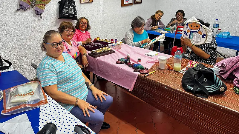 251120_TALLER DE MANUALIDADES AUDITORIO ARTEAGA_IS_5